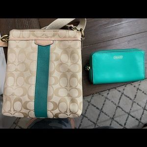 Coach crossbody w/wallet